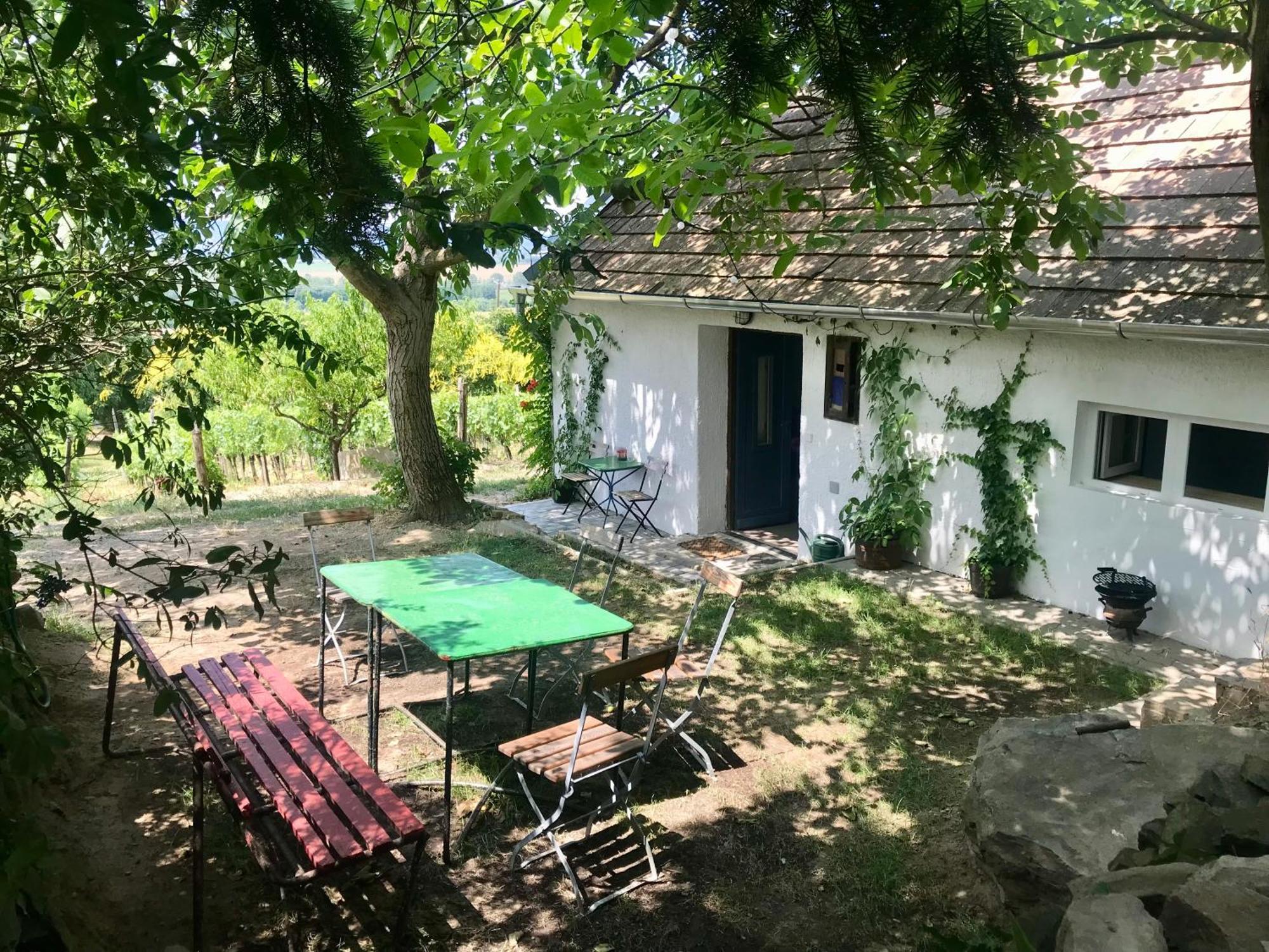 Kofal Pince Raposka Esterno foto